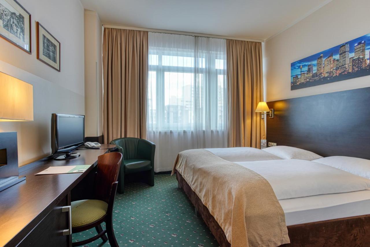 Titanic Comfort Kurfuerstendamm Berlim Exterior foto