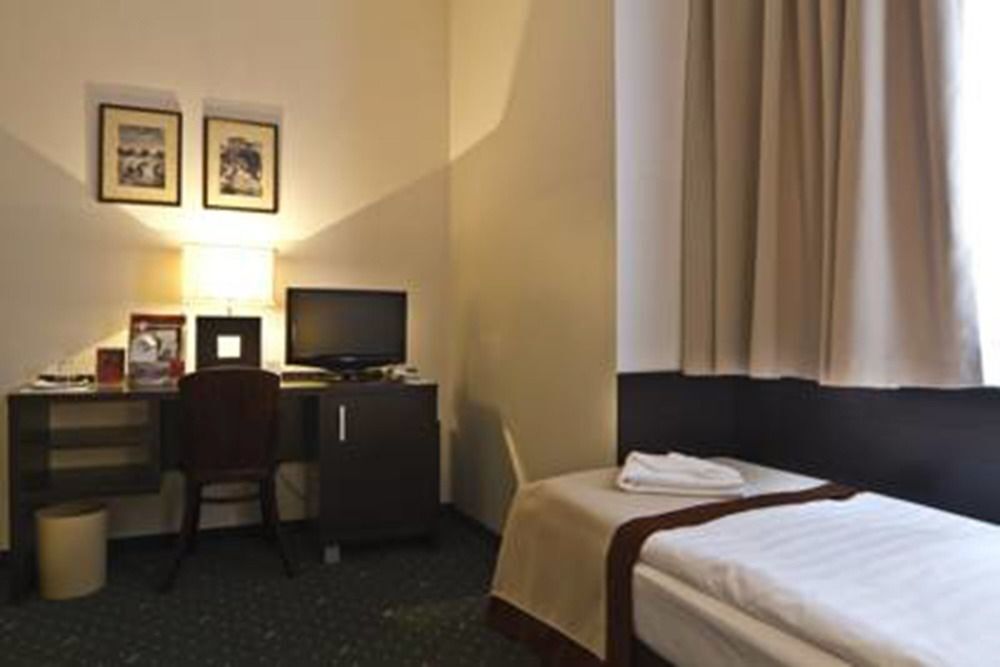 Titanic Comfort Kurfuerstendamm Berlim Exterior foto